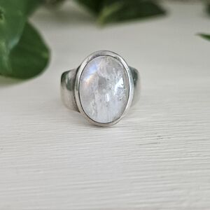 Moonstone 925 Sterling Silver Ring Size 8.25 unisex